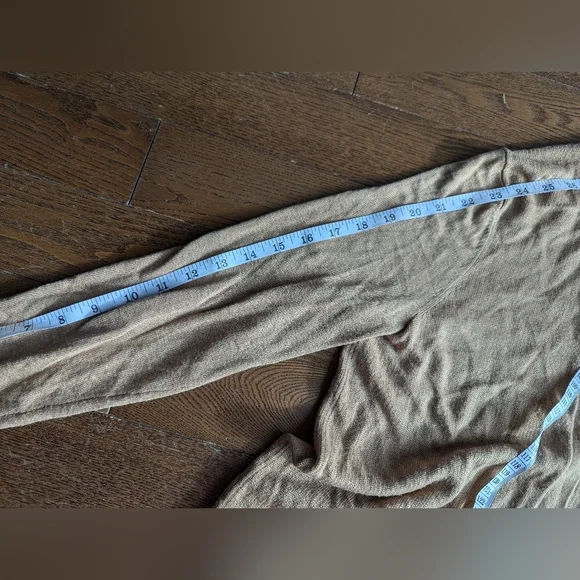 Lord & Taylor Tan Extrafine Marino Wool Cardigan Womens Sz S Long Winter Layer - Picture 8 of 8